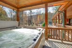 Stanley Creek Lodge: View from Hot Tub